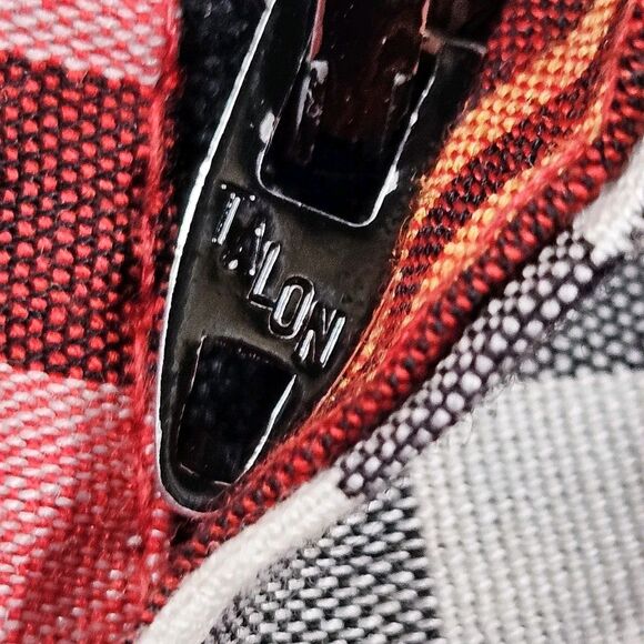 1970s Levi's Sta-Prest Shorts Size 35 X 9 Red Plaid Chino Golf Casual Vintage - Picture 11 of 11